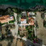Xiro Retreat *