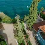 Xiro Retreat Дом отдыха *