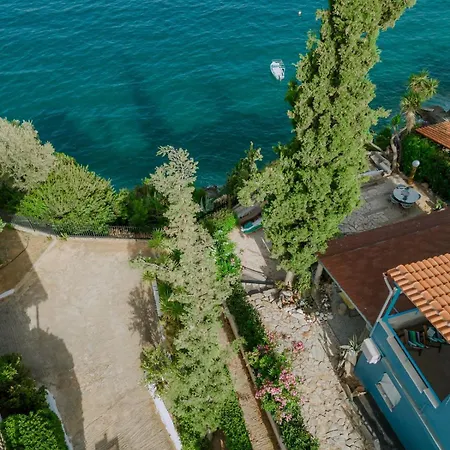 Xiro Retreat Holiday home *