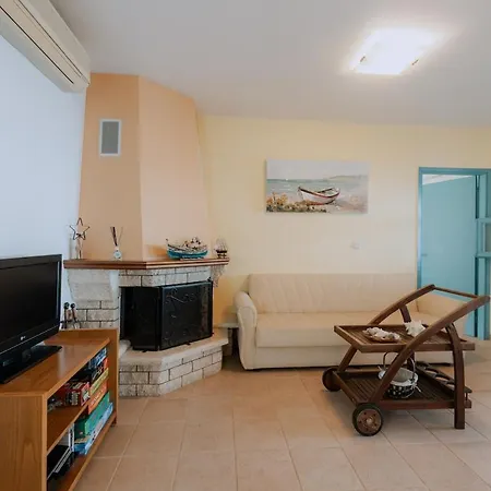 Holiday home Xiro Retreat