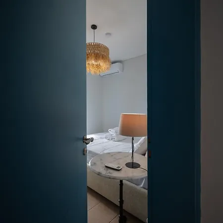 Xiro Retreat *